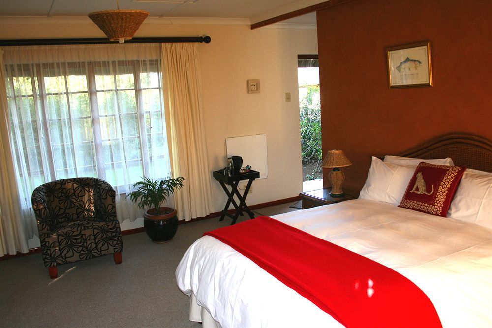 Thatchings Bed And Breakfast Nottingham Road Exteriér fotografie