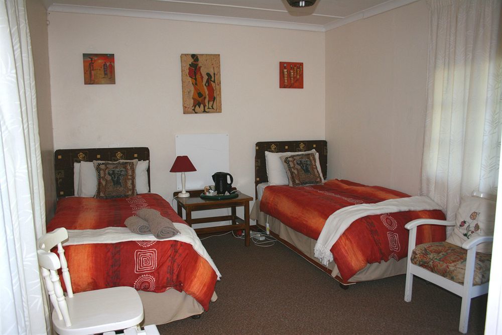 Thatchings Bed And Breakfast Nottingham Road Exteriér fotografie