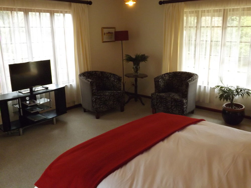 Thatchings Bed And Breakfast Nottingham Road Exteriér fotografie